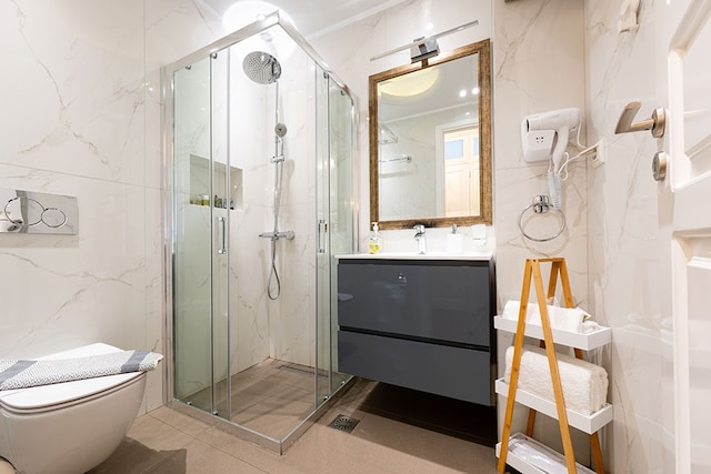 アスティ ラグジュアリー アパートメンツ