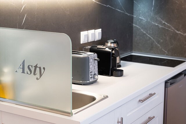 アスティ ラグジュアリー アパートメンツ