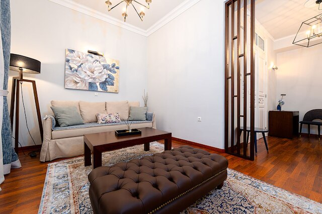 アスティ ラグジュアリー アパートメンツ