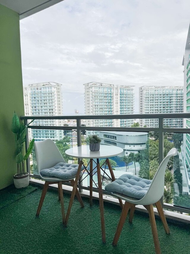 アーンズ オネスティ ルーム