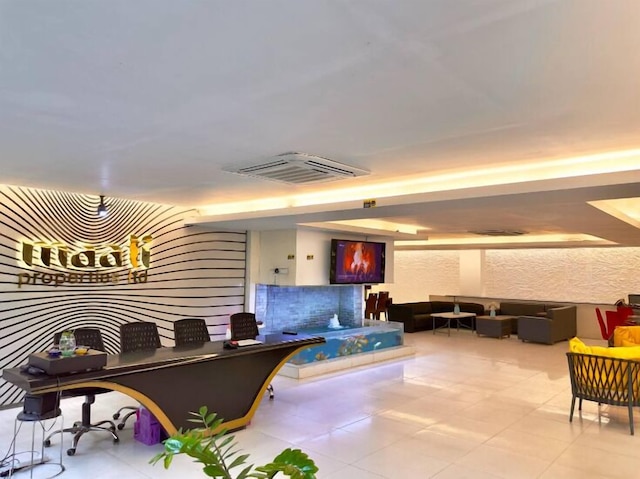 350sqft 4 アパートメント ウィズ プール アンド サウナ