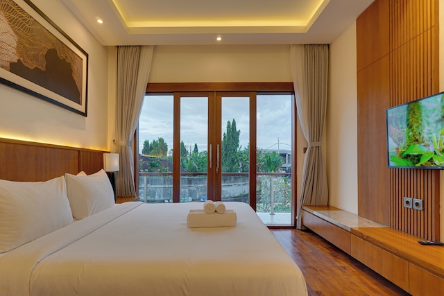 ヴィラ タマン スミニャック スイート 01