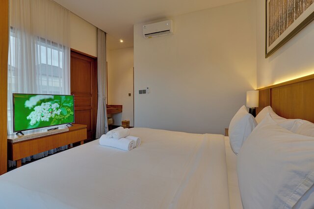 ヴィラ タマン スミニャック スイート 01