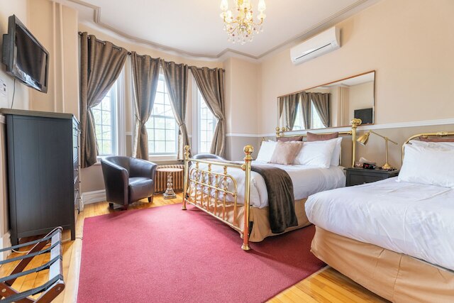 レ 4 サイゾンズ