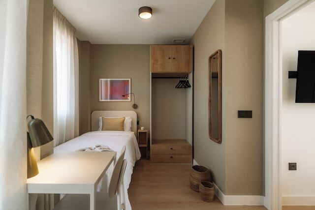 ヴィア モンテ アパートメンツ