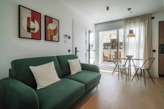 ヴィア モンテ アパートメンツ