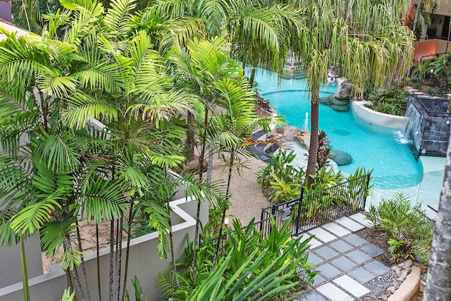 パームビュー ハイツ - 9 プールズ BBQ ジム