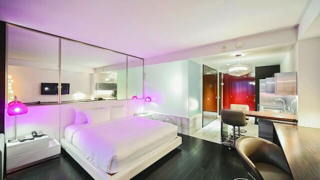 ストリップスイート パームズ プレイス ホテル/リゾート & カジノ