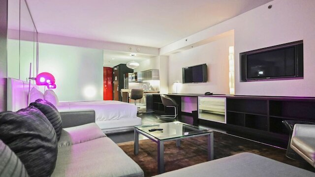 ストリップスイート パームズ プレイス ホテル/リゾート & カジノ