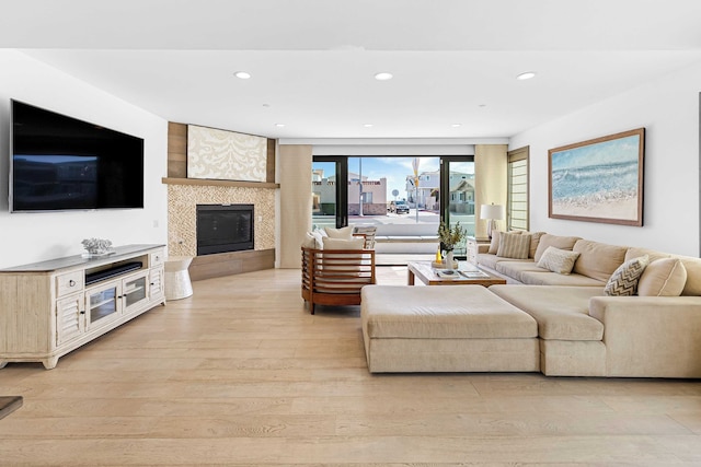 200 イースト バルボア オーシャンビュー ルーフトップ ステップス トゥ サンド、ピア、ボードウォーク & ダイニング