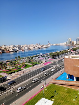 ワオ アメイジング ブルジュハリファ シー サンセット シップ