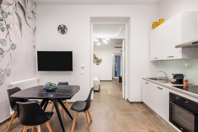 カスタ ディヴァ フェルヴォーレ アパートメンツ