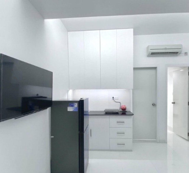 375 sqft 3 コージー スタジオ ウィズ プール & ジム