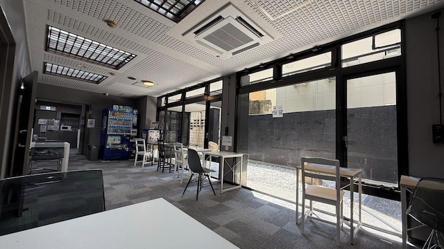 アンバー ホステル