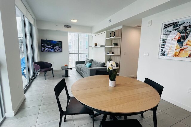 ユア テラス ユア ベイ ユア モーメント プール ジム