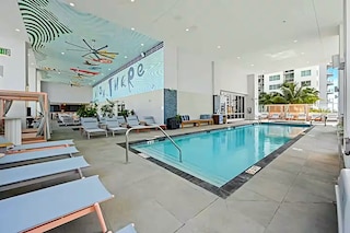 ユア テラス ユア ベイ ユア モーメント プール ジム