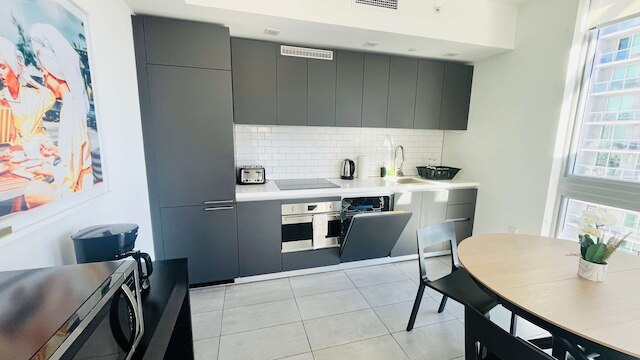 ユア テラス ユア ベイ ユア モーメント プール ジム