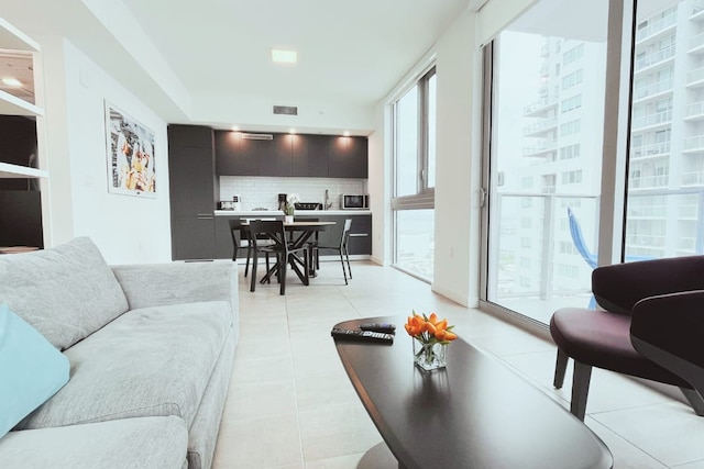 ユア テラス ユア ベイ ユア モーメント プール ジム