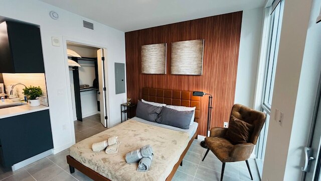 ホエア ザ スカイライン スリープス ルーフトップ プール ジム