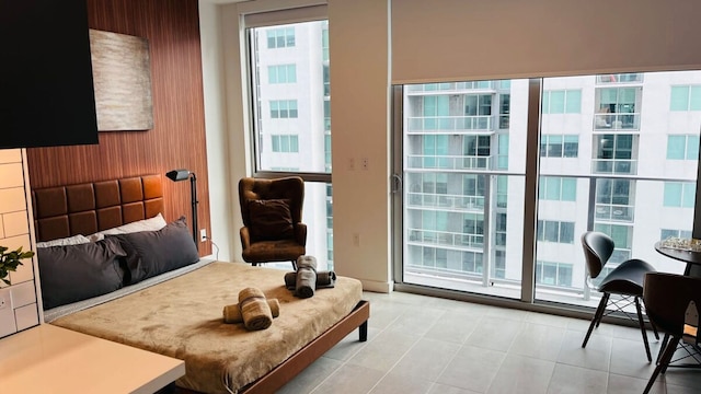 ホエア ザ スカイライン スリープス ルーフトップ プール ジム