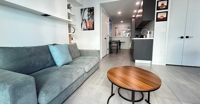 30thフロア スタジオ ジム プール スカイ ラウンジ