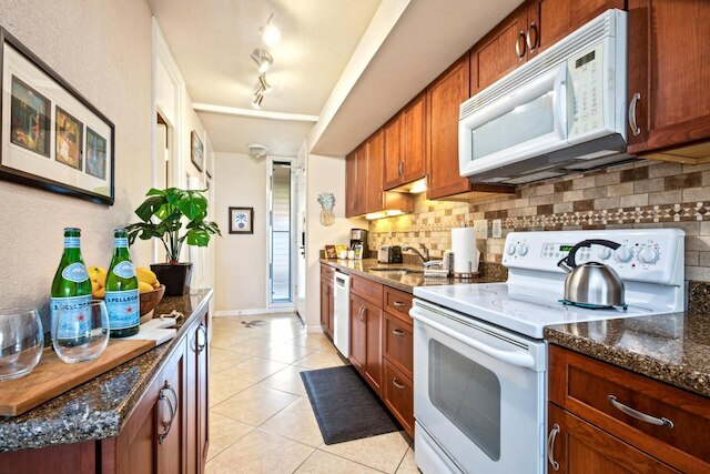 マウイ カアナパリ ヴィラズ コレクション by KBM - 2 ユニット (c152/c255)