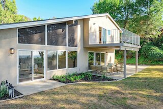 スペーシャス リトリート ウィズ シーニック マウンテン ビューズ