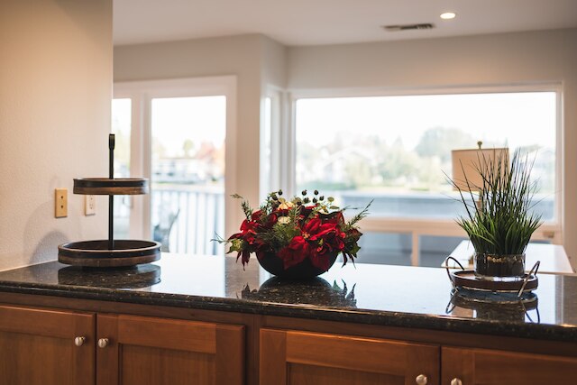 ウォーターフロント リトリート ウィズ スタニング ビューズ & モダン コ