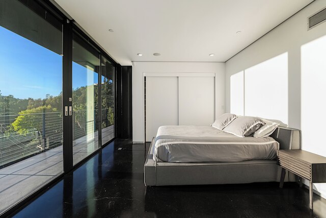 グラス マンション - シック グラス ヴィラ イン LA ヒルズ ウィズ ビューズ、スタイル & セレニティ