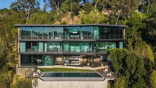 グラス マンション - シック グラス ヴィラ イン LA ヒルズ ウィズ ビューズ、スタイル & セレニティ