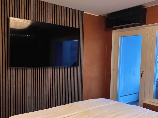 スイート ウィズ サウナ & ジャグジー in カンッピ