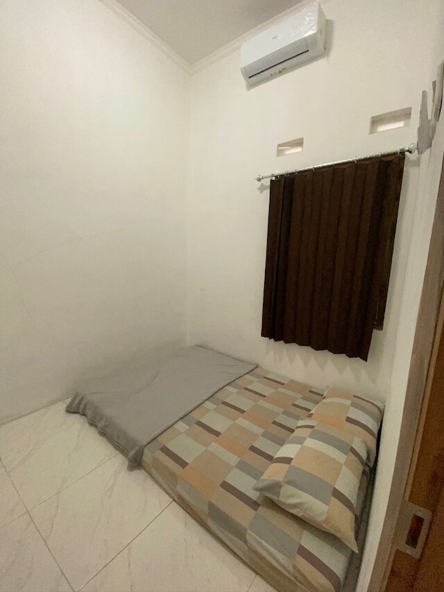 プラウィロタマン ホームステイ シャリア