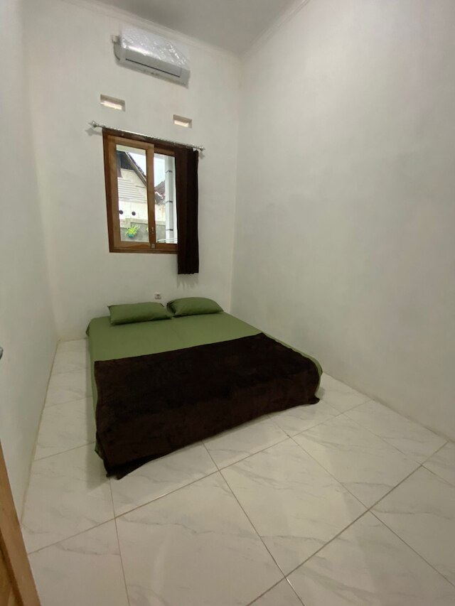 プラウィロタマン ホームステイ シャリア