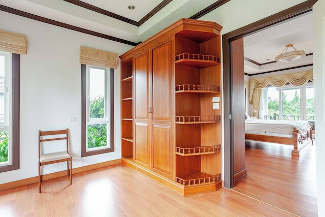 ラグジュアリー アイコニック ロイヤル ボート プール ヴィラ ノース パタヤ