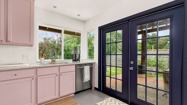 アップステイ コンテンポラリー 4 ベッドルーム ファミリー ホーム ウィズ ガーデン