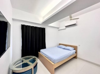 300 sq.ft 7 コージー アパート ウィズ プール-ジム