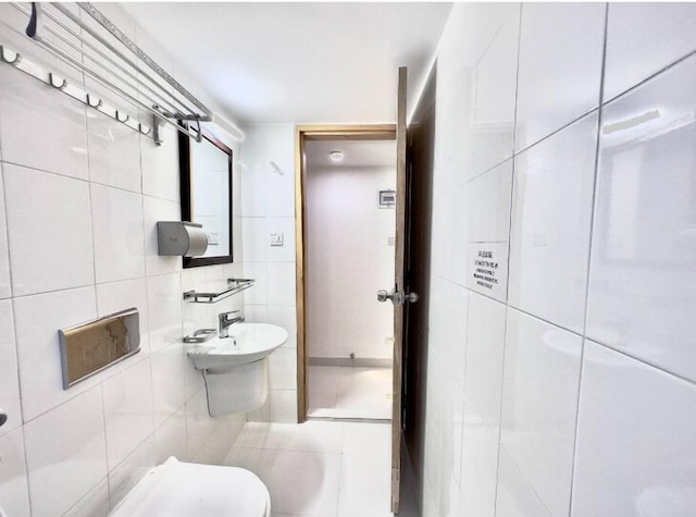 300 sq.ft 7 コージー アパート ウィズ プール-ジム