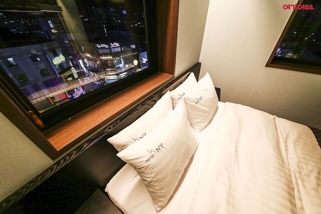 Yeongdeungpo Station New York Hotel
