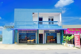 ホテル O クローブ ナリ ホームステイ