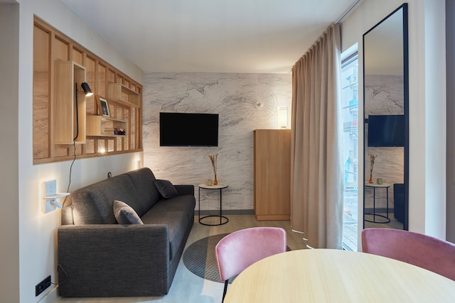 アダジオ シュトゥットガルト ネッカーパーク (エローフング アム 1. ユリ 2025)