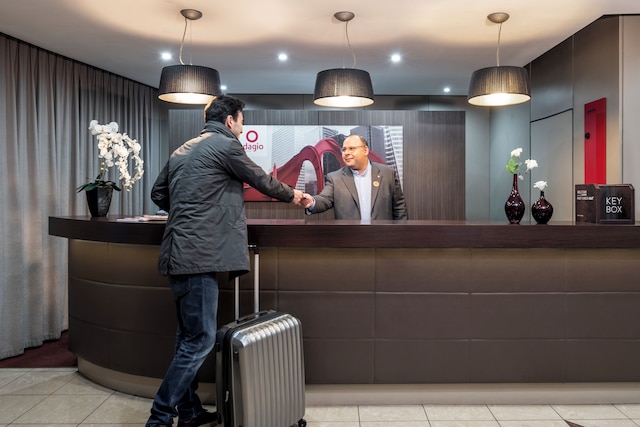 アダジオ シュトゥットガルト ネッカーパーク (エローフング アム 1. ユリ 2025)