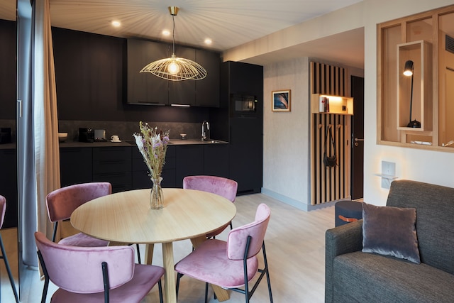 アダジオ シュトゥットガルト ネッカーパーク (エローフング アム 1. ユリ 2025)