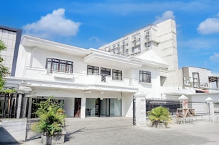 ホテル O SM ラジャ ゲストハウス