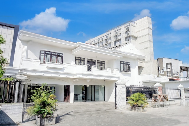 ホテル O SM ラジャ ゲストハウス