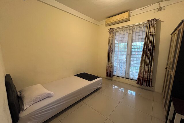 スポットオン ホームステイ グリヤ スナルティ