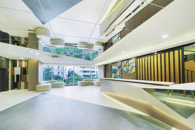 グランド ウィズ ホテル プラクシス スラバヤ