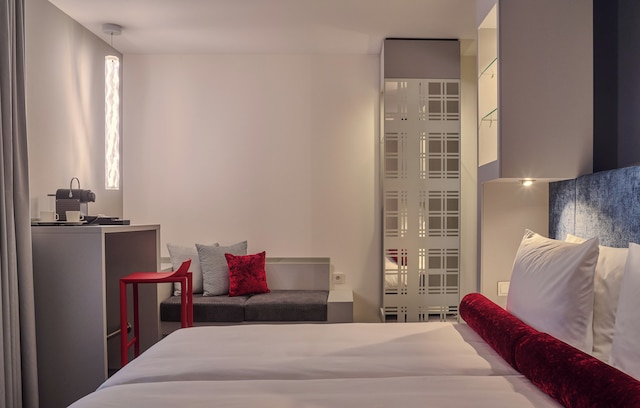 エッセンシャル by ドリント デュッセルドルフ ダイカー ホーフェ