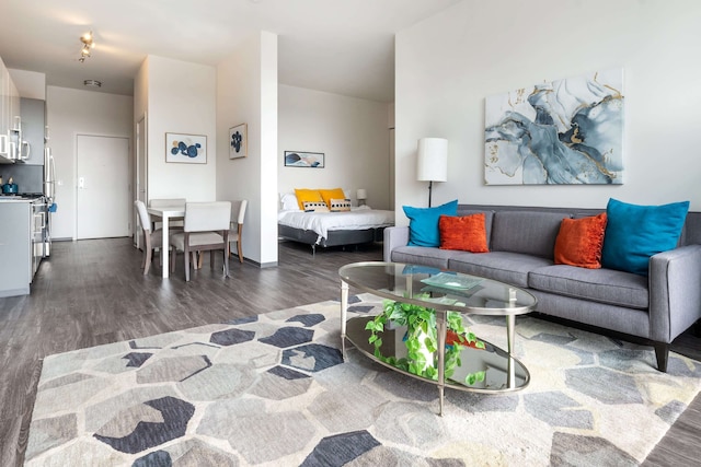 ニュー & モダン ラグジュアリー シティ エスケープ