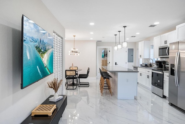 ラグジュアリー 4 ベッドルーム マイアミ ホーム ウィズ ラージ パティオ & アウトドア スペース!