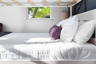 コージー-シック 2ベッドルーム パティオ アイディアル フォー グループス